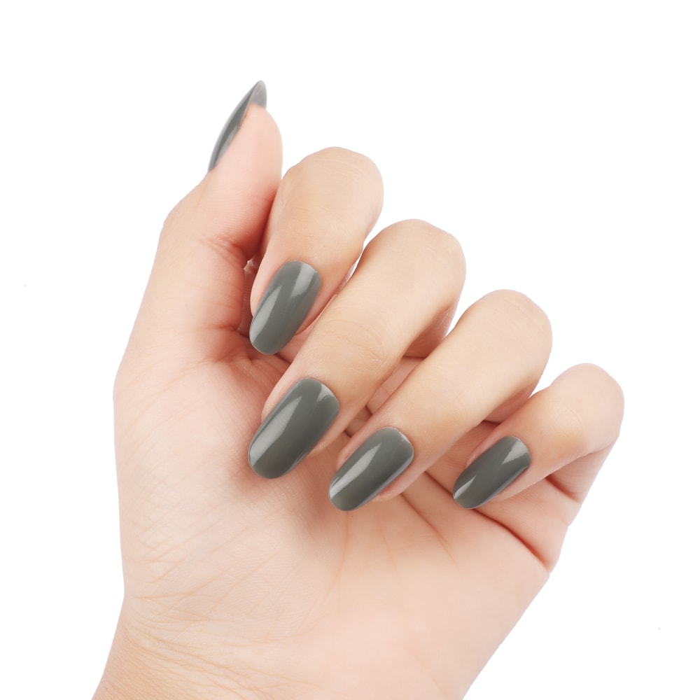 Cute Spring Nails That Will Never Go Out Of Style : Dark Grey and White  Nails with Gold Foil