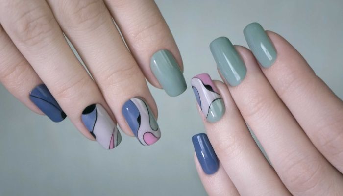 blue_nails_the_nail_shop