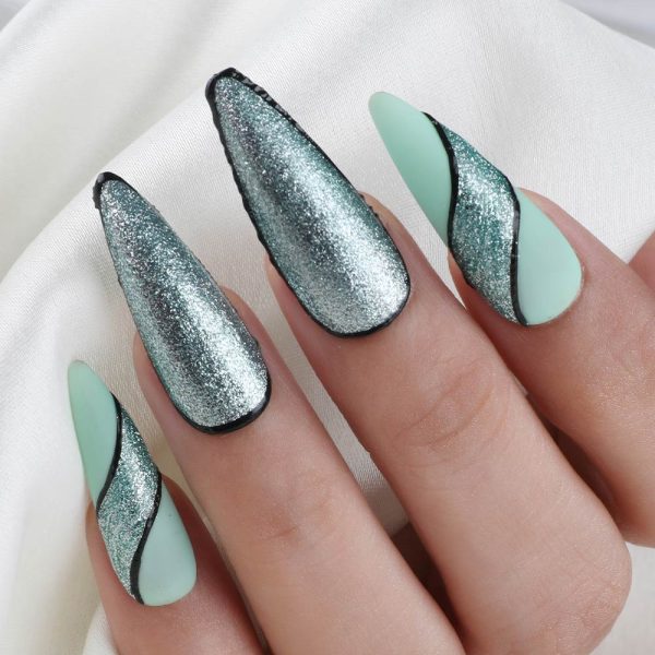 Glitter Jade Green Gel Polish for Christmas Giving Holly Ivy Vibes –  AIMEILI GEL POLISH